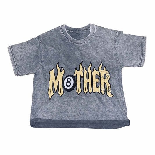 M🎱THER CROPPED TEE